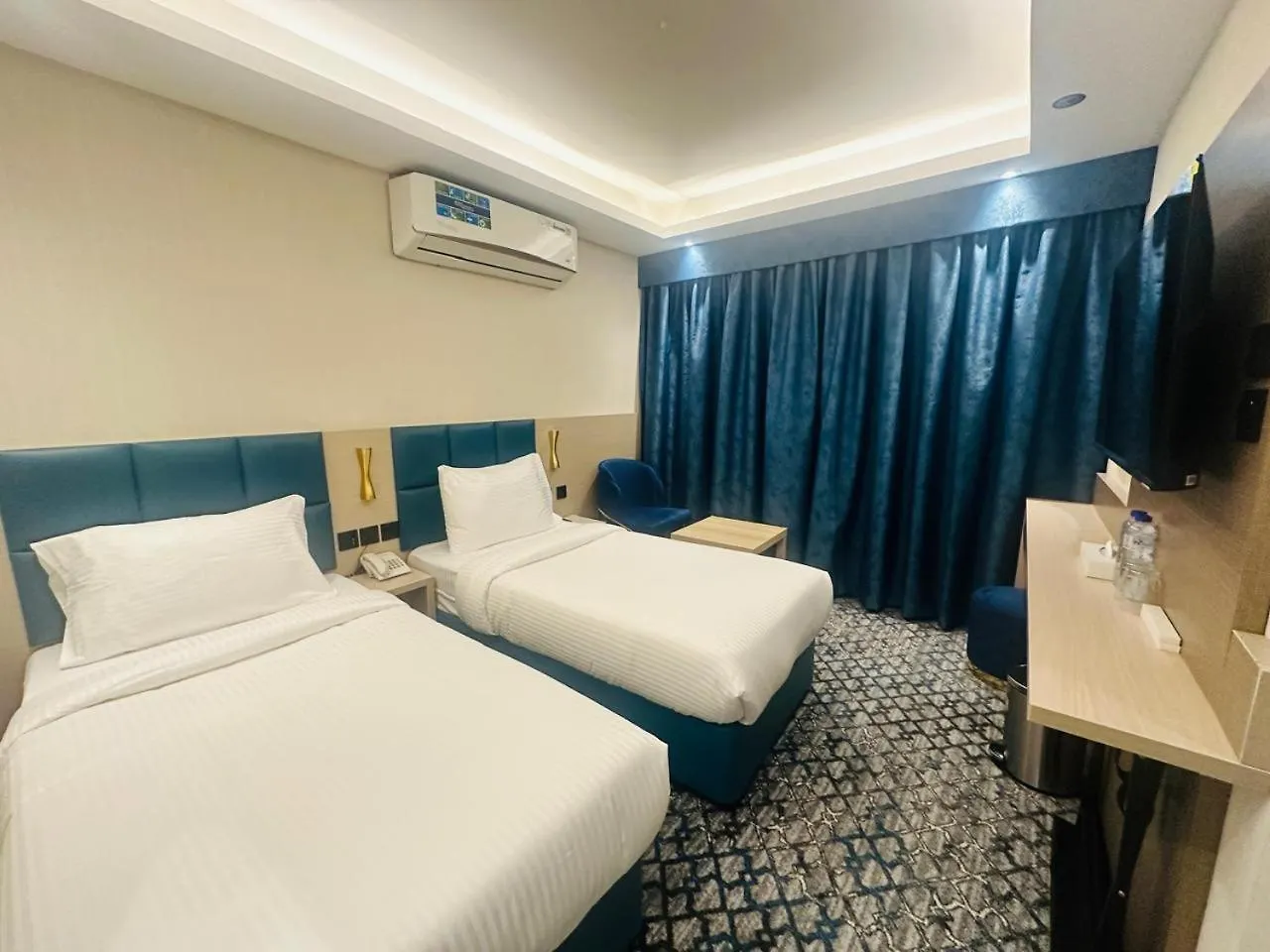 Sky View Hotel دبي